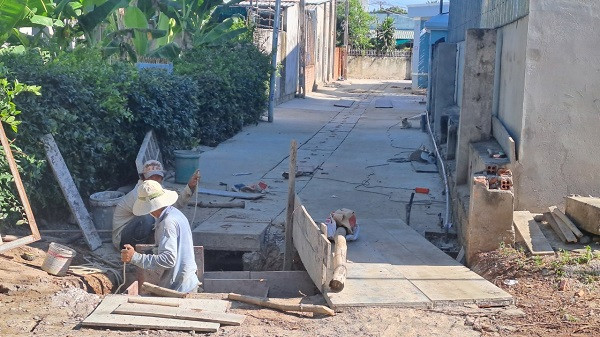 Gói thầu xây dựng tại xã Bàu Lâm có về tay DN Châu Thành? - Hình 3 Goi thau xay dung tai xa Bau Lam co ve tay DN Chau Thanh?-Hinh-3