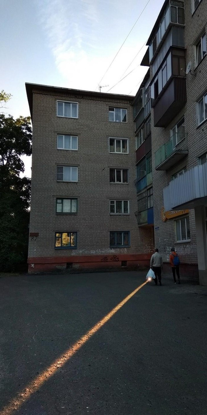 11. Đâu mới là nguồn sáng?. Ảnh: BrightSide.