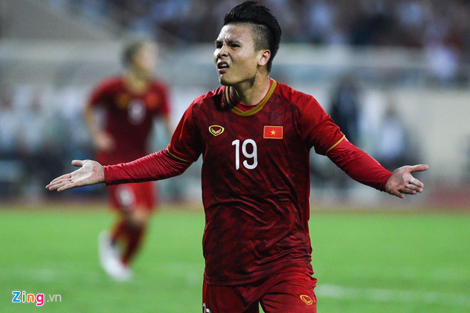 Ve tran Viet Nam - Thai Lan ban het chi sau 1 phut