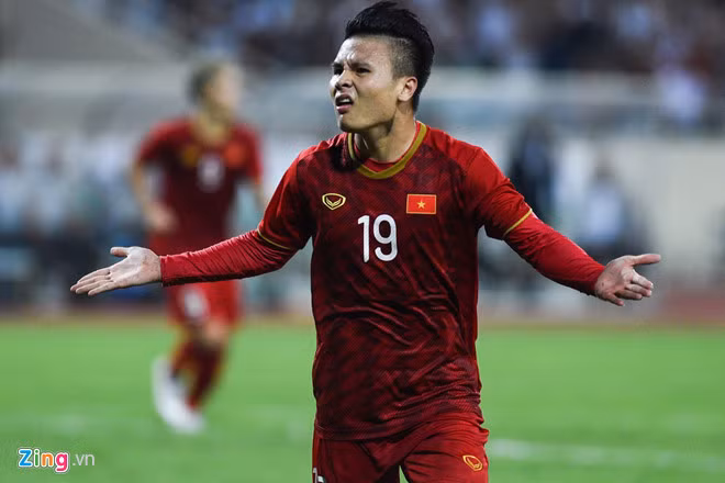 Ve tran Viet Nam - Thai Lan ban het chi sau 1 phut