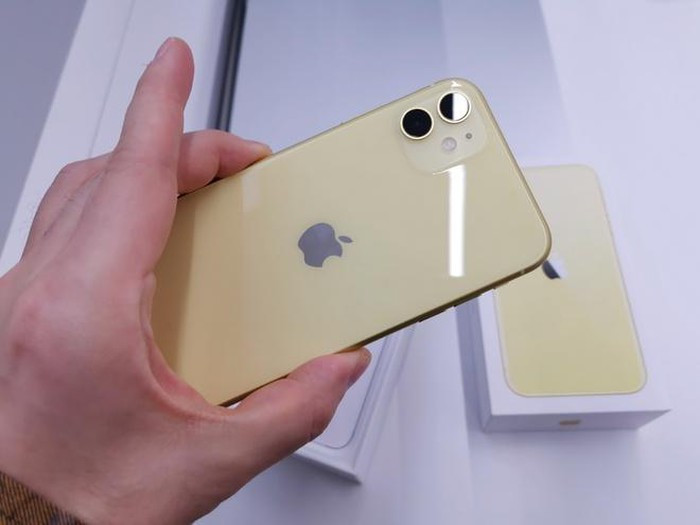 iPhone 11 lien tuc giam gia “don duong” cho iPhone 12