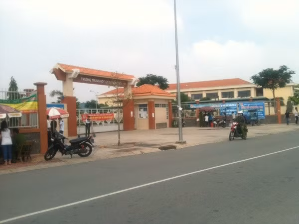 Khong co chuyen hoc sinh lop 3 bi bat coc o Binh Duong