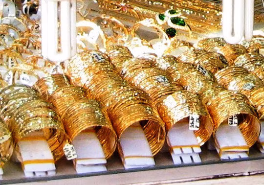 Gia vang hom nay 9/9: Co hoi mua vao ve nguong 55 trieu dong/luong