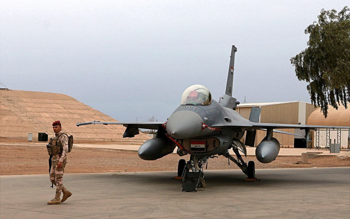 Điều này dẫn đến việc tình hình căng thẳng trong khu vực bắt đầu leo thang. Cố vấn lãnh đạo tối cao Iran - ông Hossein Dehgan đã cho biết Tehran có quyền trả đũa.