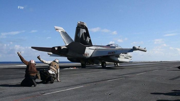 Nhưng lần này mọi thứ phức tạp hơn, cuộc bầu cử tại Mỹ đã kết thúc và trong những ngày cầm quyền cuối cùng của Tổng thống Donald Trump, bất cứ điều gì cũng có thể xảy ra.