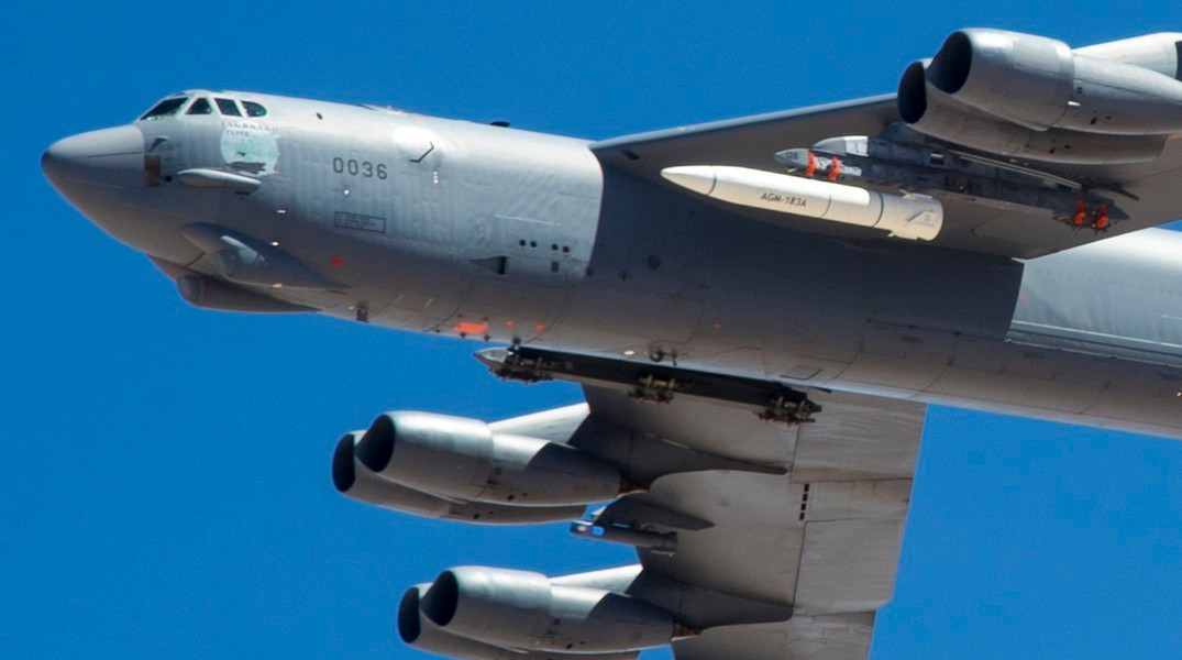 Cựu Đại tướng Mỹ John Hyten năm 2021 thừa nhận nước này tụt hậu so với Nga và Trung Quốc về vũ khí siêu vượt âm.