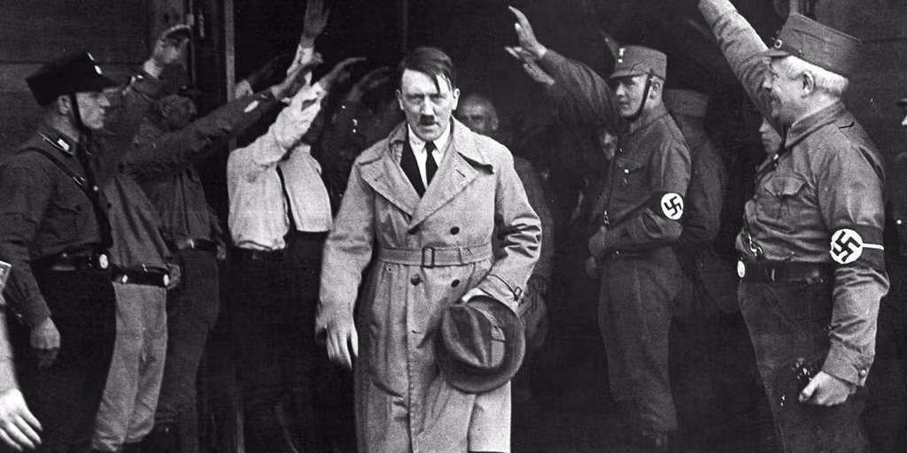 Hitler đã lên kế hoạch cấm ngành công nghiệp mỹ phẩm phát triển để mở đường cho một nền kinh tế tổng chiến tranh.