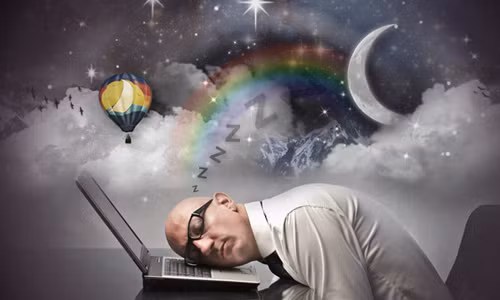 Trung bình, mỗi người dành 6 năm trong cuộc đời để nằm mơ.