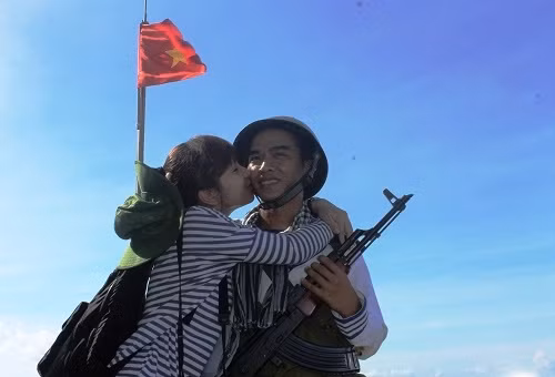 Nụ hôn Trường Sa.