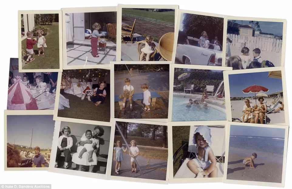 Bộ ảnh này được rao bán với mức giá khởi điểm là 10.000 USD.