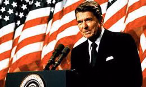 Khi còn là thiếu niên, Tổng thống Ronald Reagan từng làm nhân viên cứu hộ tại River Rock gần Dixon và cứu được 77 người gặp nạn.