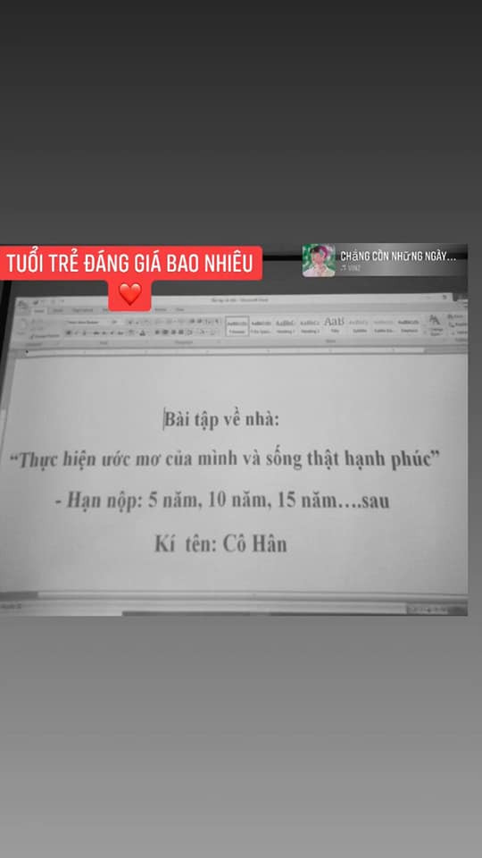 Không phải là những kiến thức về chuyên môn, mà thay vào đó, giáo viên này lại muốn các cô cậu học trò của mình phải thật sự hạnh phúc, thực hiện được ước mơ dù là 10 hay 15 năm sau. Ảnh: Facebook