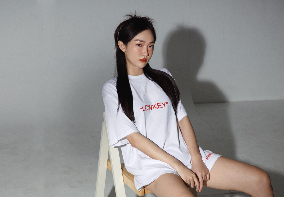 Linh Sugar có vẻ ngoài cực kì trẻ trung bất chấp năm nay đã 30 tuổi.