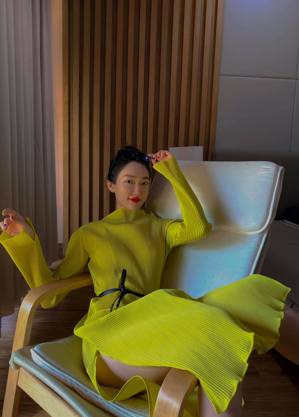 Bên cạnh đó, Linh Sugar còn được biết đến là bạn thân của những quý cô siêu hot như Phanh Lee hay MC Thu Hoài.