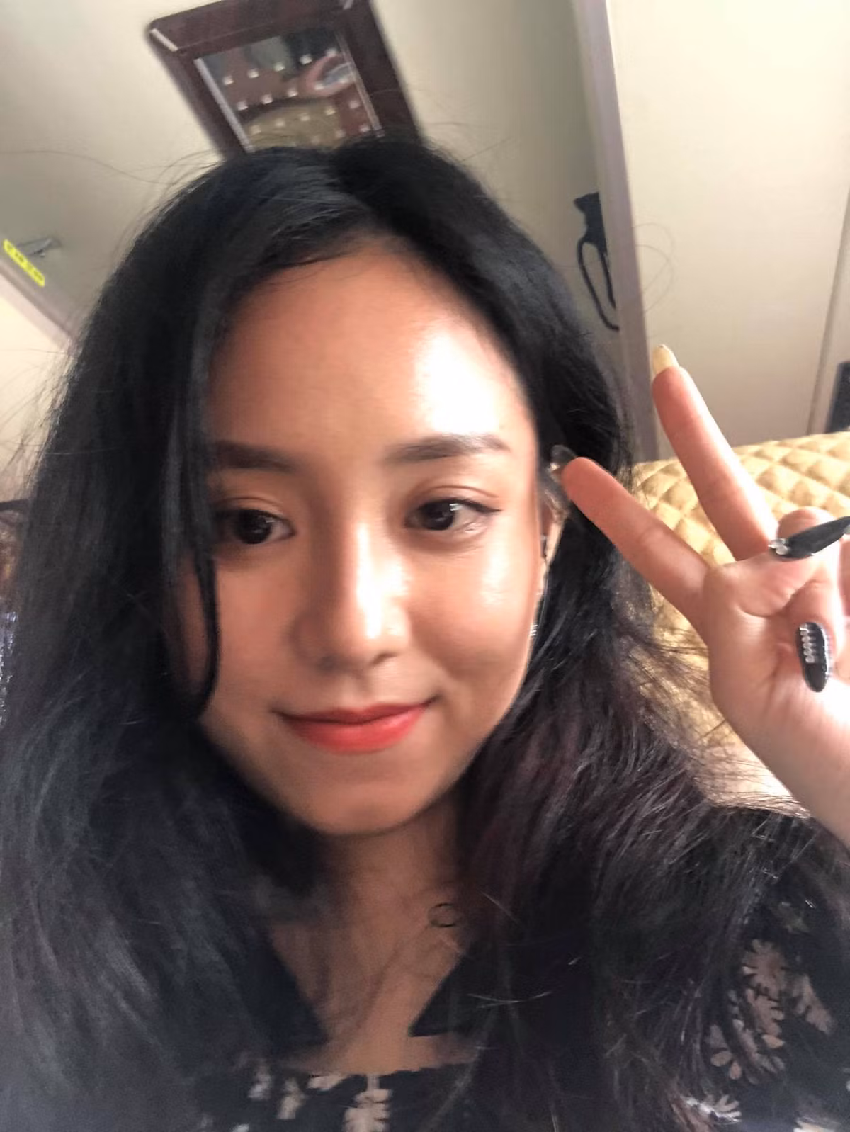 Những bài giảng dạy gần đây của Minh Thu đã thu hút hàng nghìn lượt tương tác. Bài livestream mới nhất của cô giáo nhận được gần 400.000 lượt bình luận.