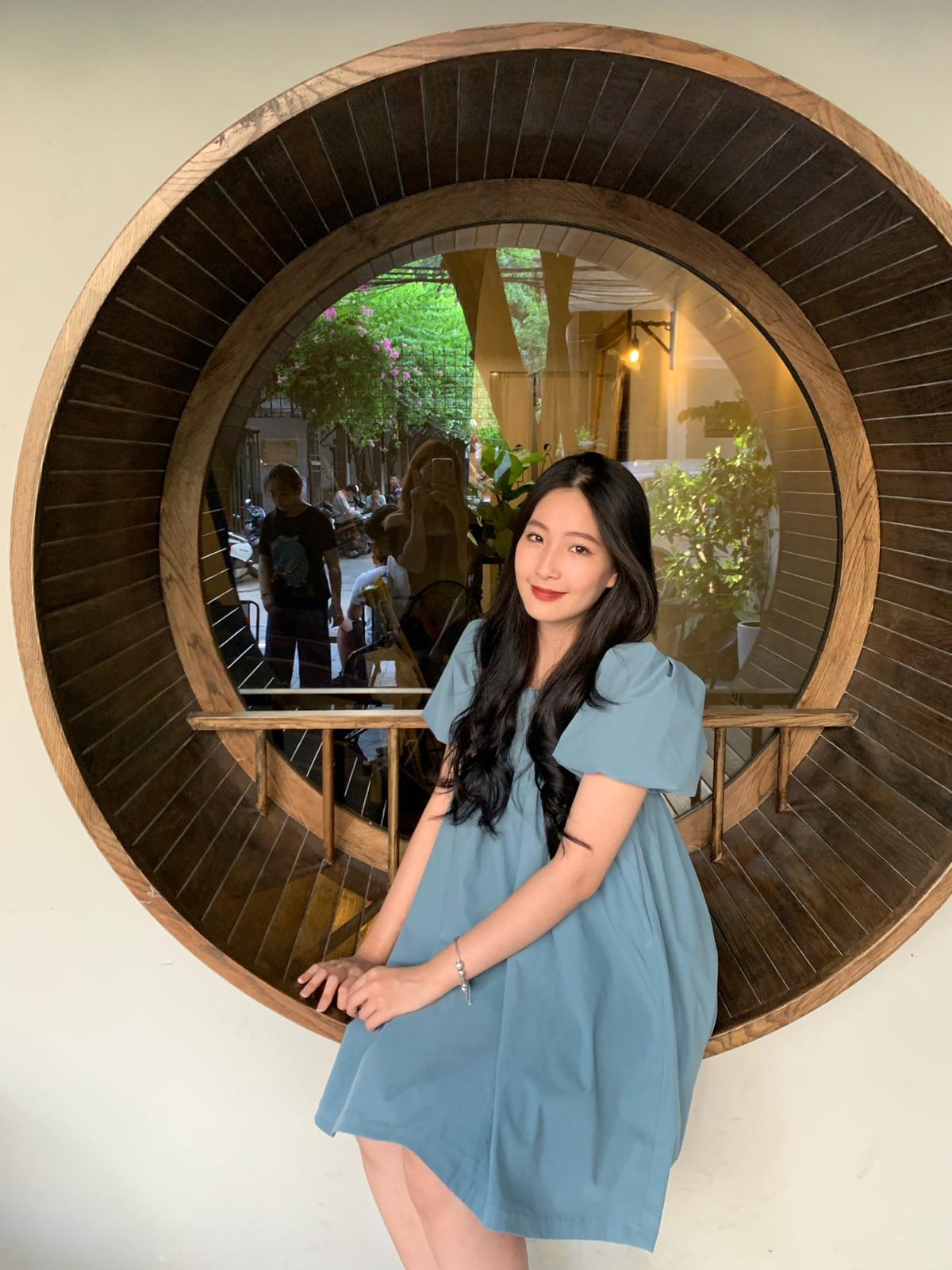 Bên cạnh niềm đam mê ngành truyền thông, Nam Phương còn thích học các ngôn ngữ mới. Nam Phương có thể nói thành thạo tiếng Việt, Pháp và Anh.