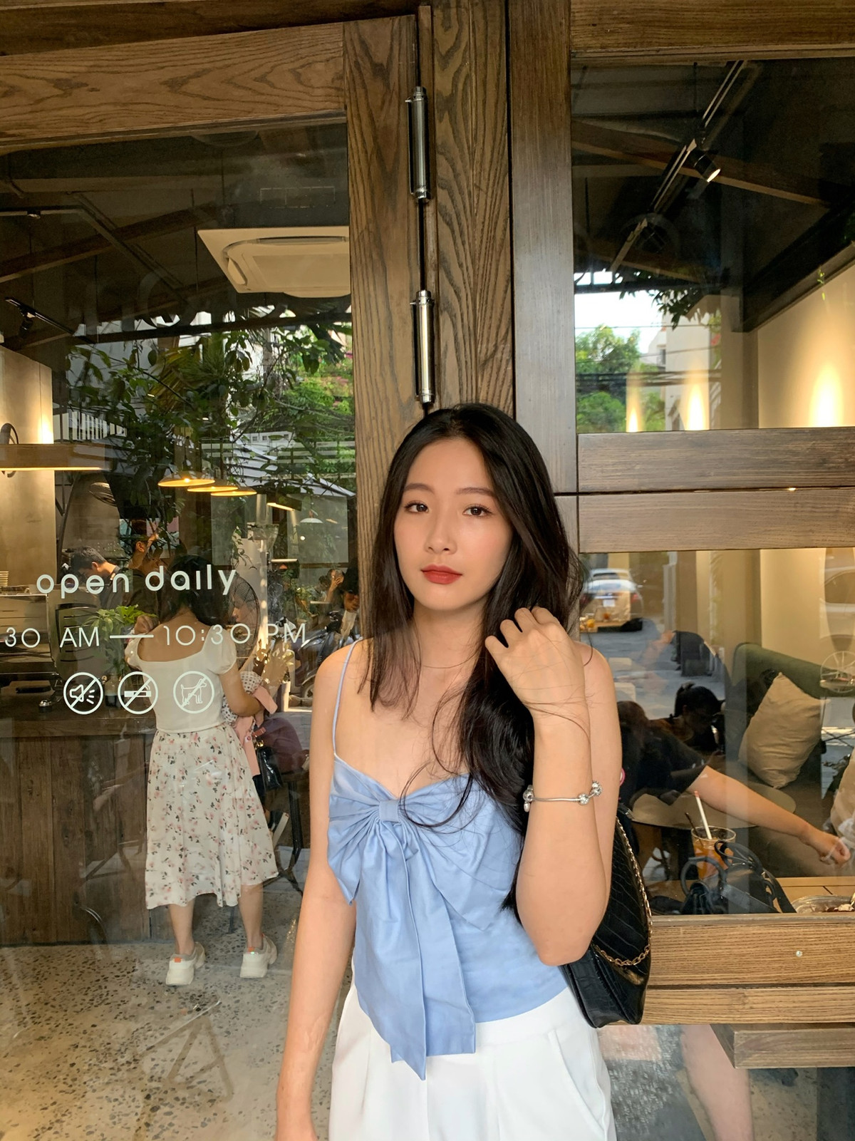 Được biết, Nam Phương đã hoàn thành việc học tại trường Đại học Hà Nộim nằm vị trí Top 5 sinh viên xuất sắc nhất ngành Truyền thông Doanh nghiệp.