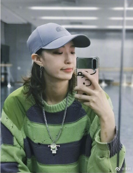 Năm 2019, Lưu Hâm vinh dự được trao danh hiệu VĐV xuất sắc bởi Liên đoàn Thể thao Trung Quốc.