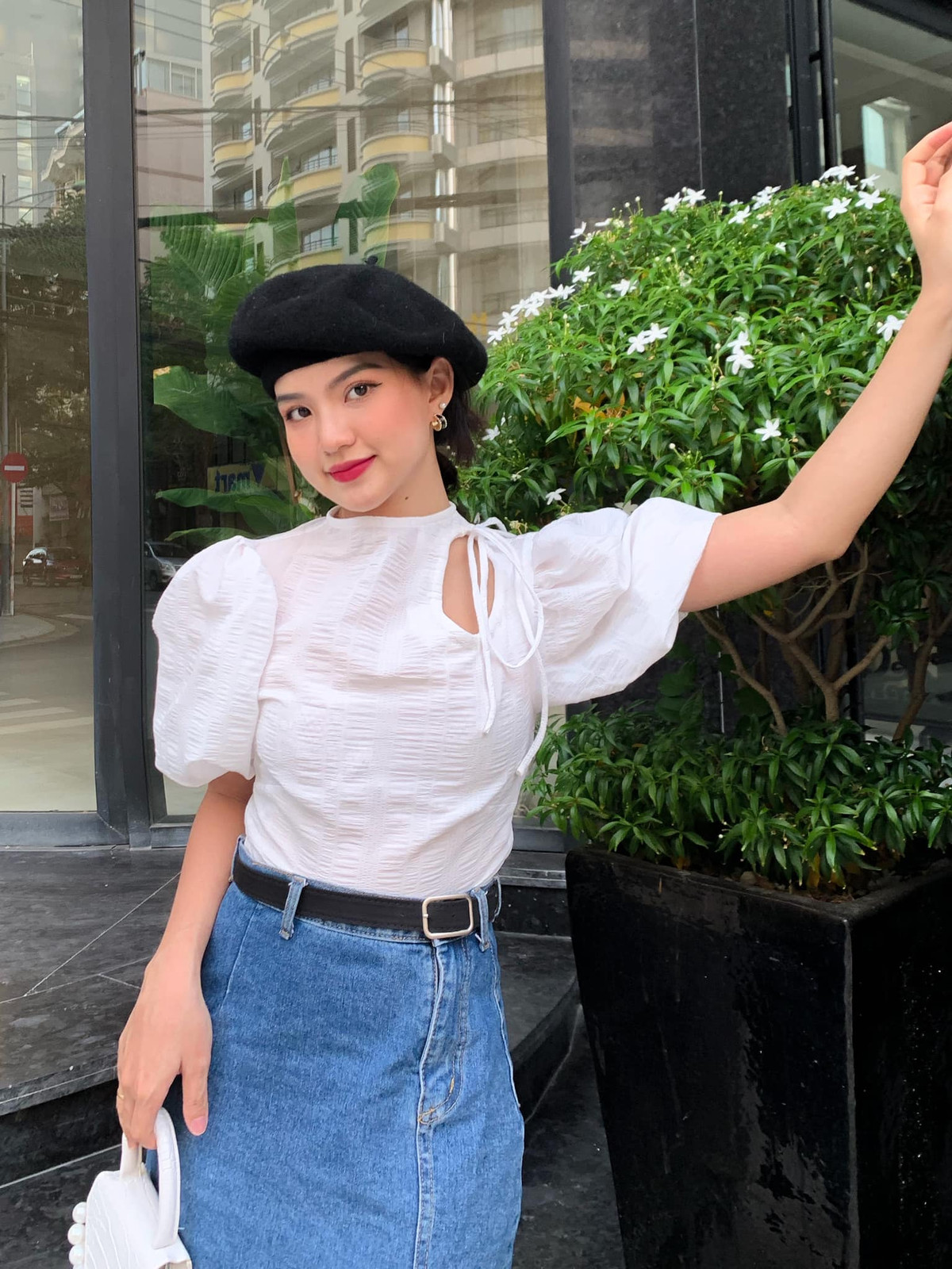 Hot girl 9x được nhiều nhiếp ảnh ngợi khen biểu cảm tốt, gương mặt đẹp tự nhiên, không "góc chết".