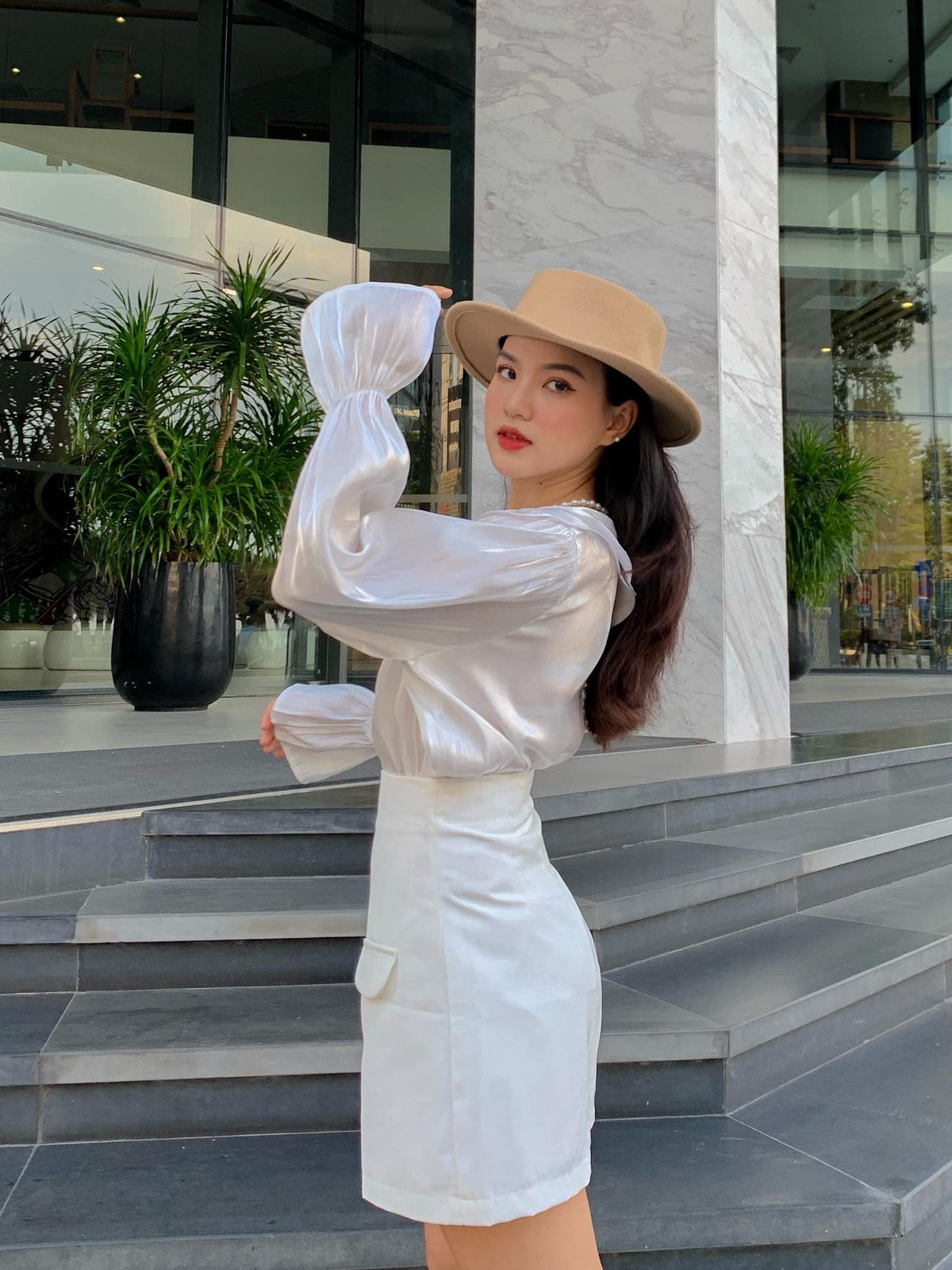 Hot girl sinh năm 1996 mơ ước có một kênh Youtube riêng để lan tỏa thông điệp sống tích cực đến nhiều người.