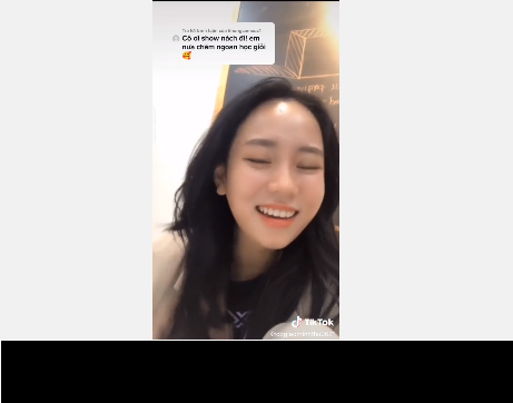 Đoạn video đáp trả của Minh Thu nhận về nhiều ý kiến trái chiều, bên cạnh sự đồng tình cũng có không ít netizen cho rằng không thích phong cách của cô Minh Thu, là cô giáo thì không cần thiết phải để ý đến những trò đùa như vậy.