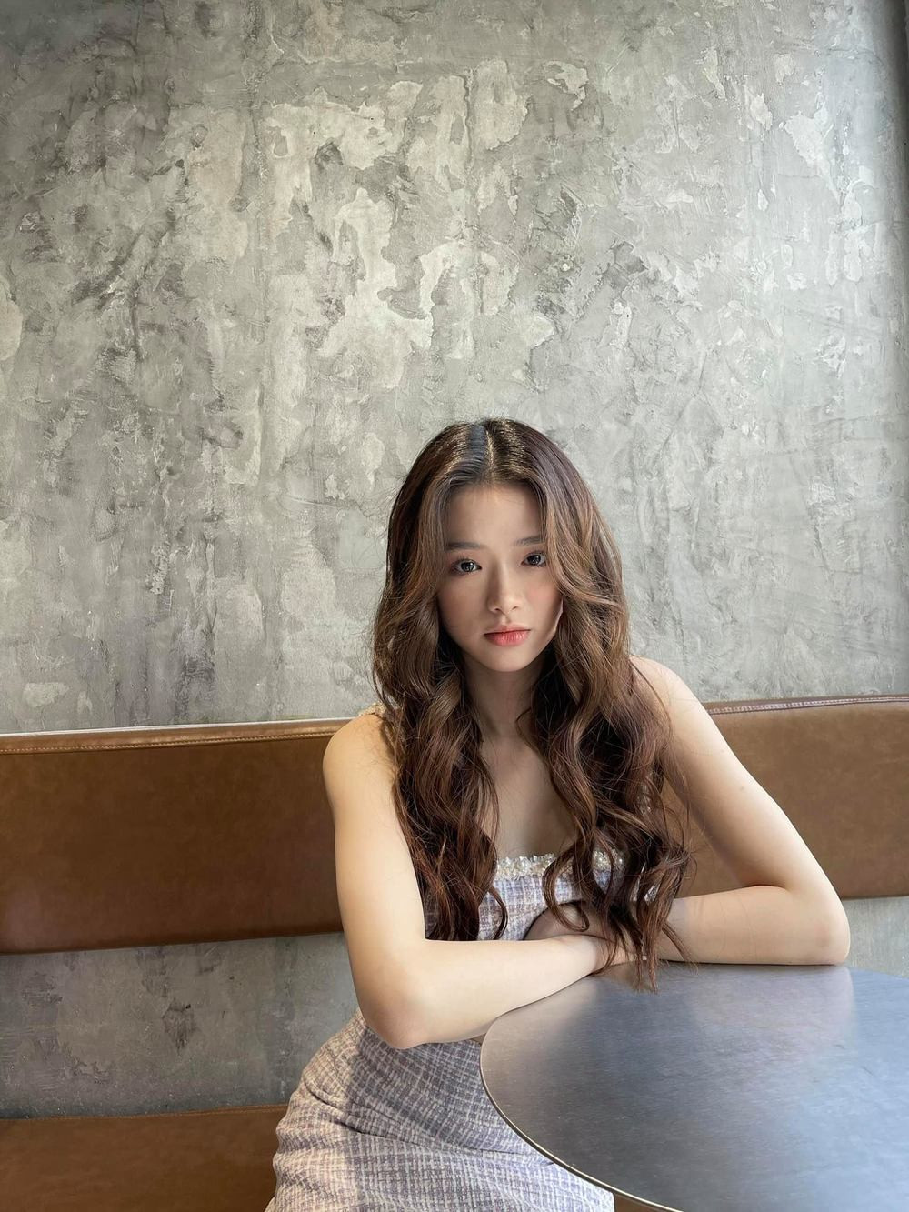 Linh Ka đã có nhiều theo đổi, cô nàng quyết định theo đuổi nghệ thuật và xuất hiện trong nhiều dự án phim ngắn từ khi Nam tiến.