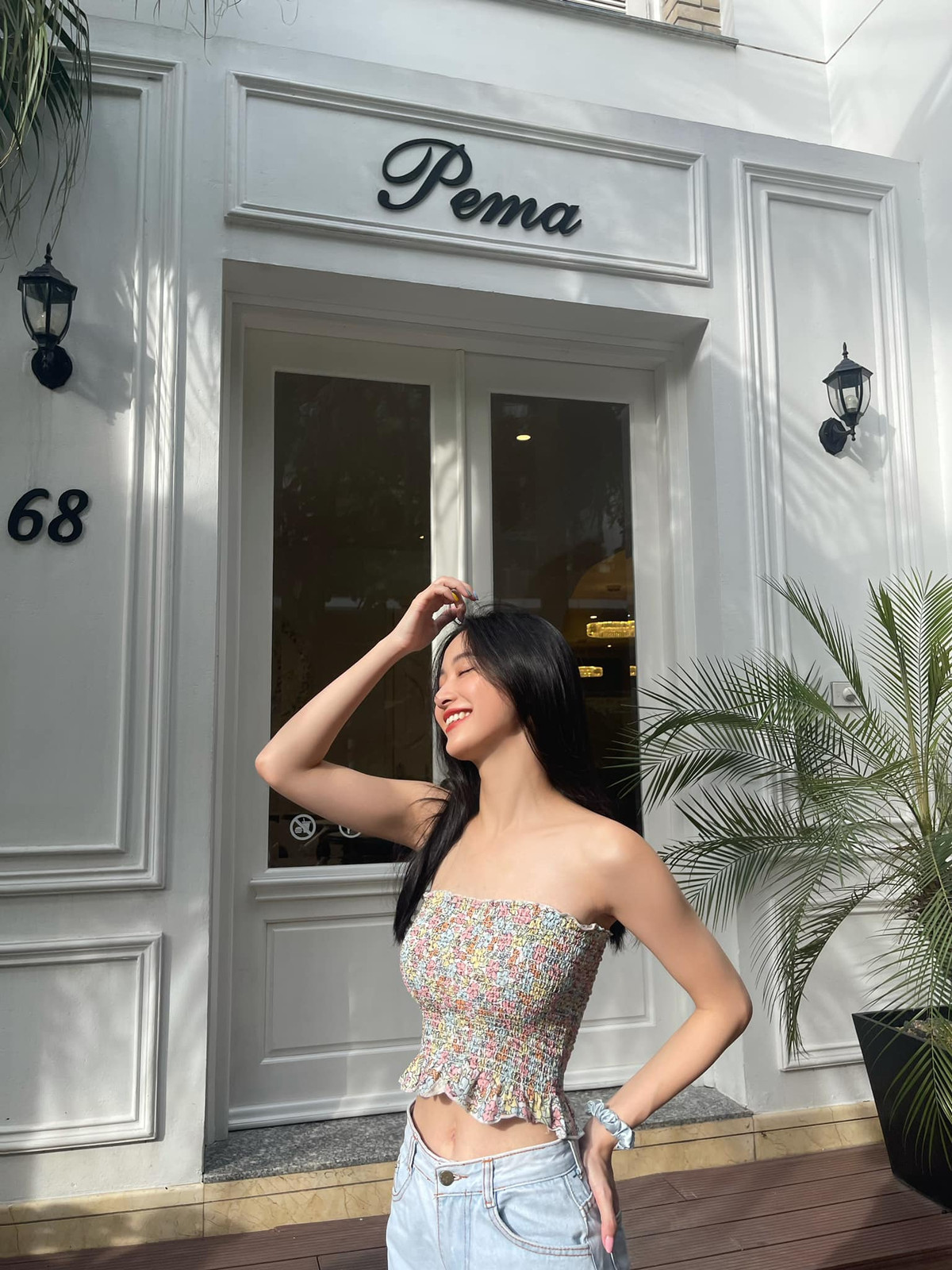 Jun Vũ là một trong những nữ diễn viên, người mẫu nổi tiếng trong làng giải trí Việt.