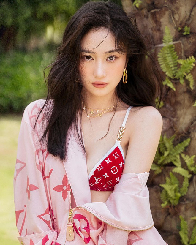 Để đính chính lại thông tin và tránh bị fan hiểu lầm, Jun Vũ đã đăng tải dòng trạng thái lên trang cá nhân gây chú ý.