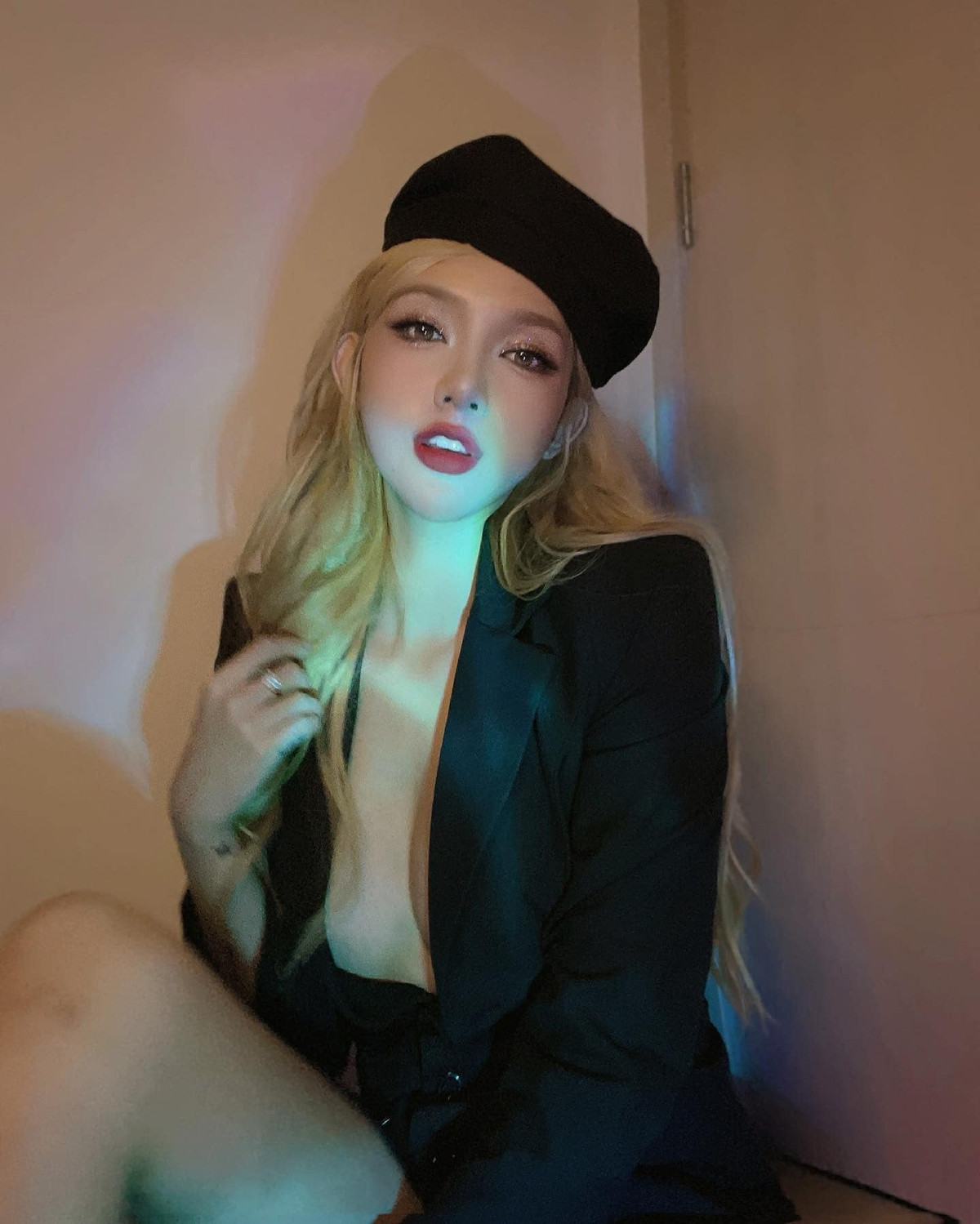 Thậm chí, nhiều người còn thừa nhận rằng ấn tượng đầu tiên mà cô gái này mang lại đó là gương mặt hao hao giống các hot girl Đài Loan.