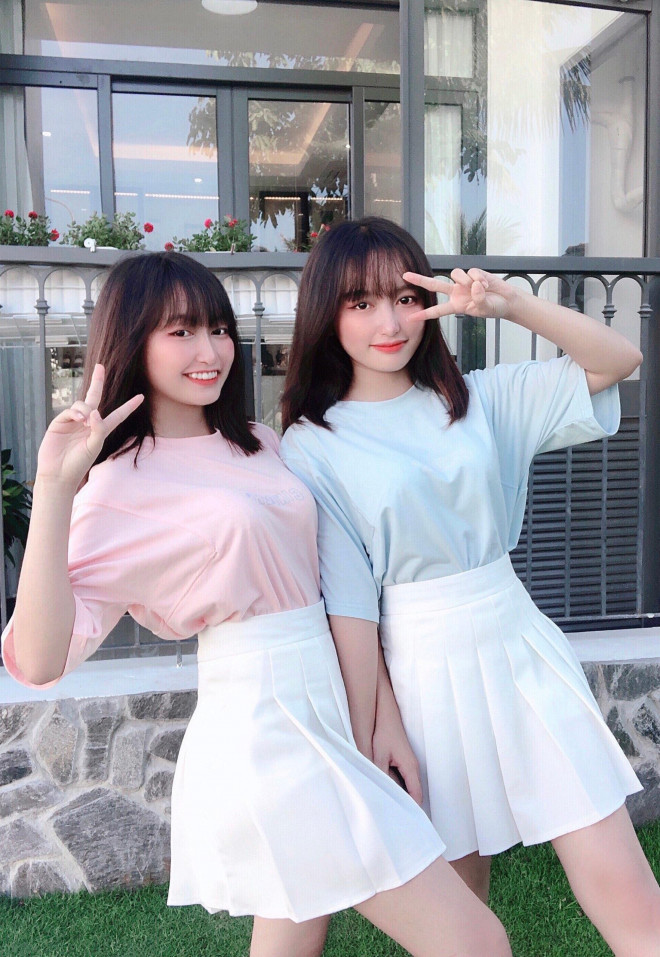 Trần Ngọc Trân Châu và Trần Ngọc Bảo Châu (2004) là cặp chị em song sinh đang "gây sốt" trên MXH. Cả hai được chú ý không chỉ bởi sự xinh đẹp, đáng yêu mà còn cả thành tích vô cùng ưu tú.