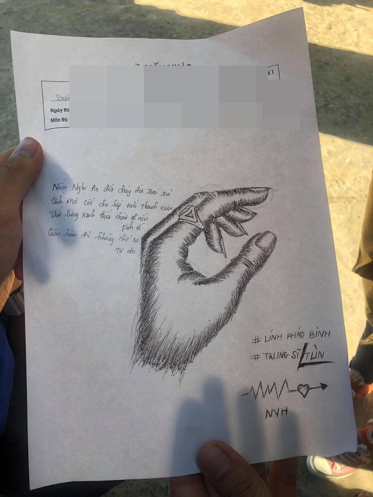 Loạt ảnh này được chia sẻ trên MXH khiến nhiều người không khỏi cảm thấy thích thú. Ảnh: Tổng hợp