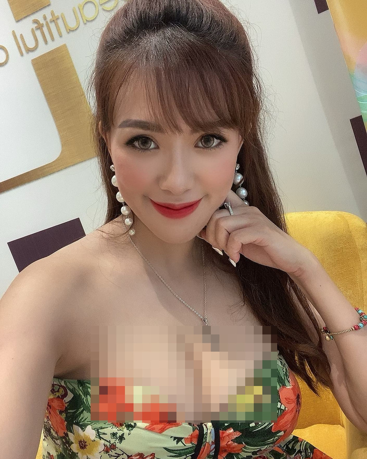 Cùng thời với dàn "hot girl ngực khủng" Elly Trần, Thuỷ Top, cái tên Mai Thỏ dù không hoạt động showbiz nhưng vẫn có một sức hút nhất định với cư dân mạng.