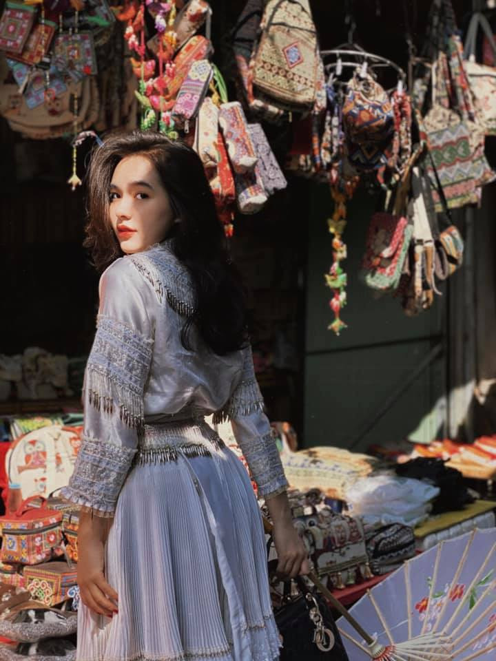 Ở Thiên Trang vừa có vẻ đẹp hiện đại, năng động lại vừa nữ tính, nhẹ nhàng.