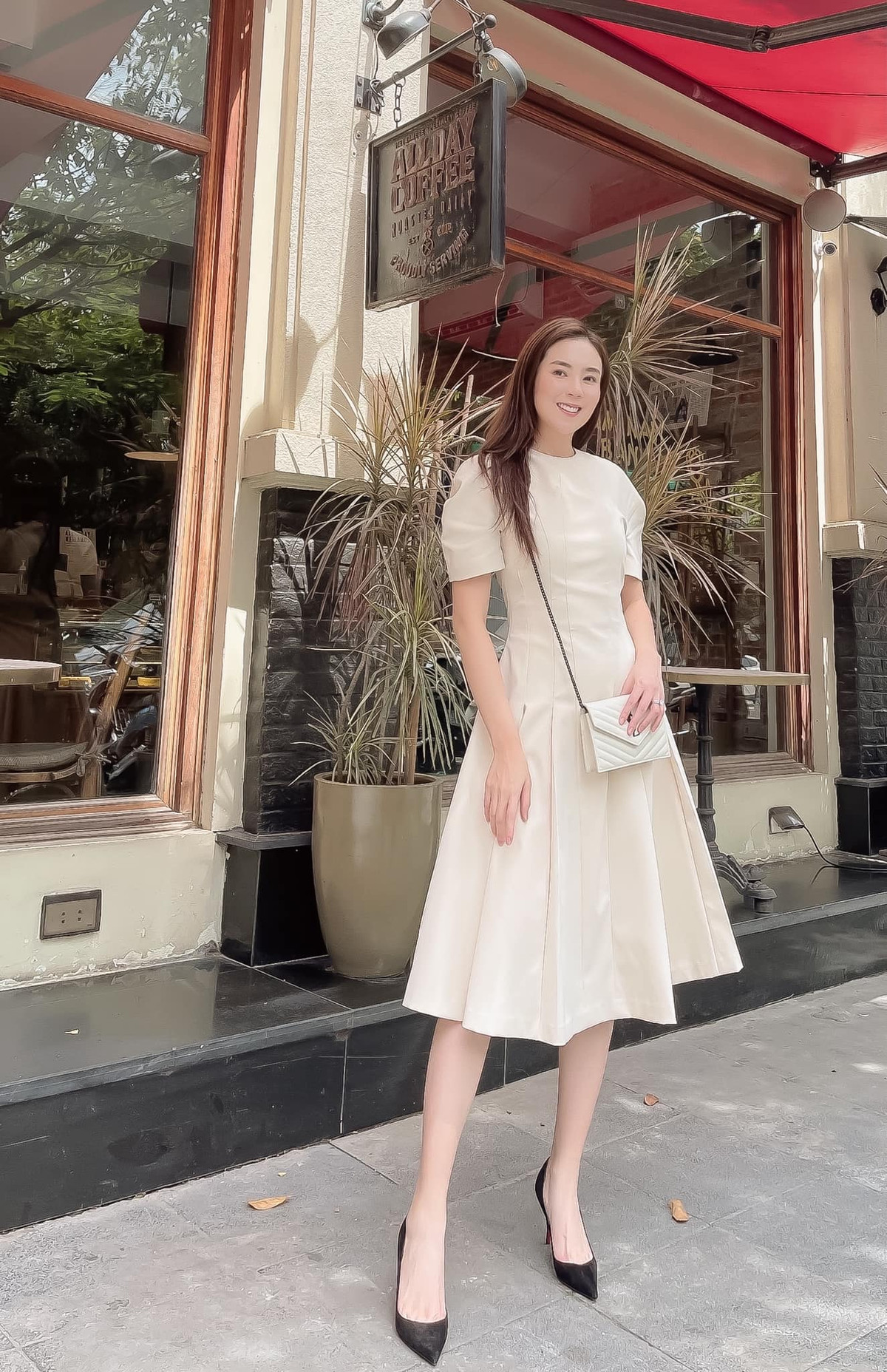 Phải thừa nhận nhan sắc Mai Ngọc ngày càng "thăng hạng" theo thời gian.