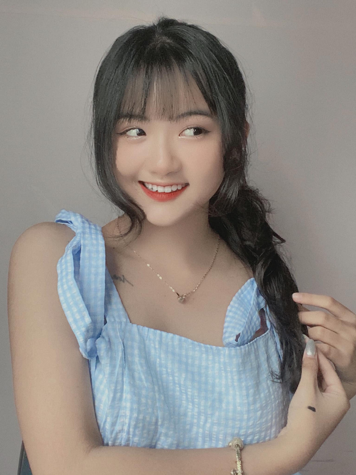 Vì vẫn còn trên ghế nhà trường nên cô gái nhỏ luôn cố gắng để cân bằng giữa việc học và đam mê một cách hiệu quả.