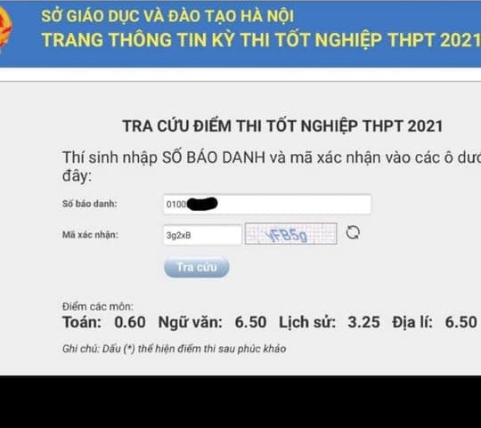 Những màn khoe điểm thi của các sĩ tử 2k3 vẫn chưa có dấu hiệu dừng lại trên MXH. Nhiều netizen còn trêu đùa nhau với những câu nói hết sức hài hước như: "Xách balo và đi", "Rời nhà đi con", "Còn gì nữa đâu mà khóc với sầu",...trước những điểm số của các sĩ tử. Ảnh: Tổng hợp