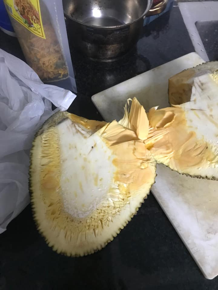 Qủa mít này đúng chuẩn thơm ngon đặc ruột.