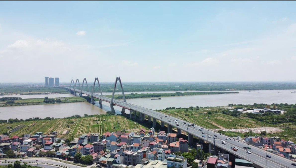 Tờ trình kế hoạch phát triển kinh tế - xã hội của UBND TP Hà Nội nêu một trong những định hướng 5 năm tới là nghiên cứu, đề xuất chủ trương xây dựng quy hoạch các huyện Đông Anh, Sóc Sơn, Mê Linh trở thành thành phố. Kế hoạch này đã được HĐND TP Hà Nội thông qua tại kỳ họp cuối tháng 9. 