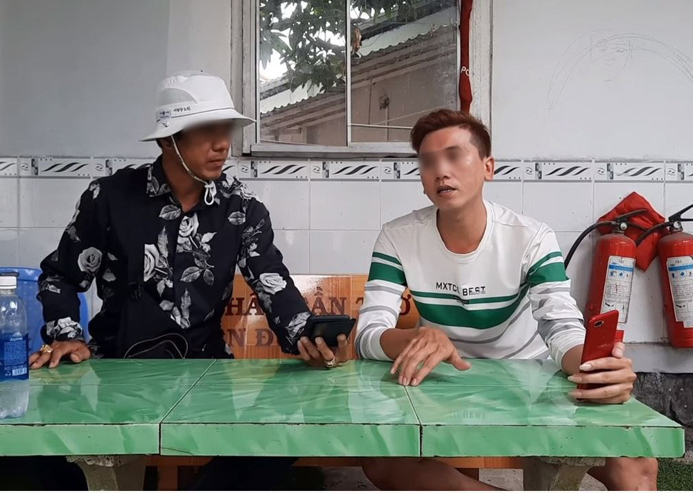  Youtuber đánh người vì ca sĩ Phi Nhung: Sau khi phát hiện tài khoản có tên D.L. có những lời nói xúc phạm người đã khuất là ca sĩ Phi Nhung, YouTuber A.S đã tìm đến nhà D.L và có hành động đánh, tát để dằn mặt. Tuy nhiên, trước phản ứng của dư luận, YouTuber A.S đã đăng tải lời xin lỗi.