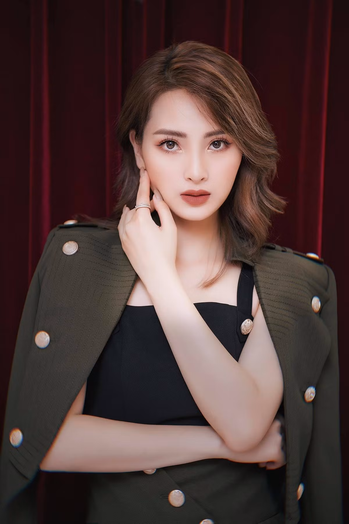 Nhan sac MC VTV trong '11 thang 5 ngay'-Hinh-11