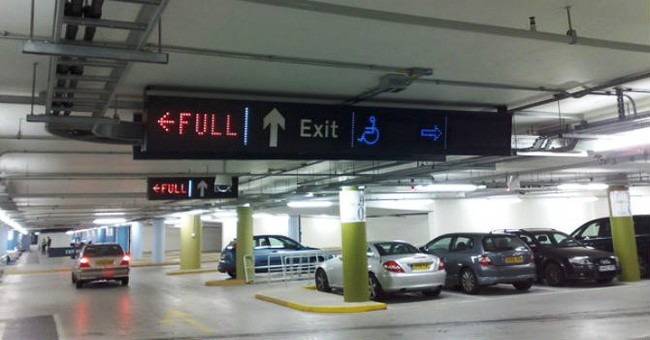 Tuy nhiên, năm 2020, Phó Chủ tịch UBND thành phố Hà Nội Nguyễn Thế Hùng đồng ý với đề xuất của Sở Quy hoạch - Kiến trúc về việc dừng nhiệm vụ lập đồ án quy hoạch mạng lưới không gian bãi đỗ xe ngầm trên địa bàn 4 quận: Hoàn Kiếm, Ba Đình, Đống Đa, Hai Bà Trưng.