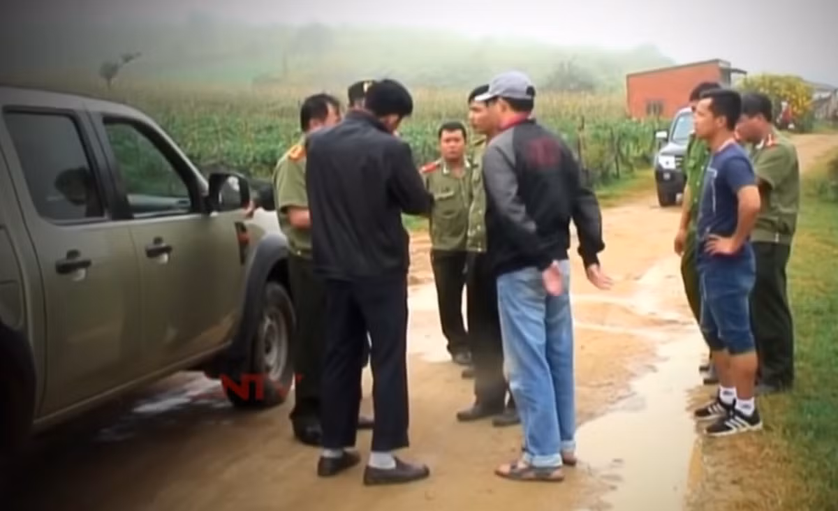 Ngay sau khi nhận được thông tin, CAH Đơn Dương bố trí lực lượng xuống để bảo vệ hiện trường và cũng trong buổi sáng, lực lượng CSĐTTP về TTXH, Kỹ thuật hình sự CA tỉnh Lâm Đồng có mặt tiến hành khám nghiệm hiện trường, bắt đầu công tác điều tra.