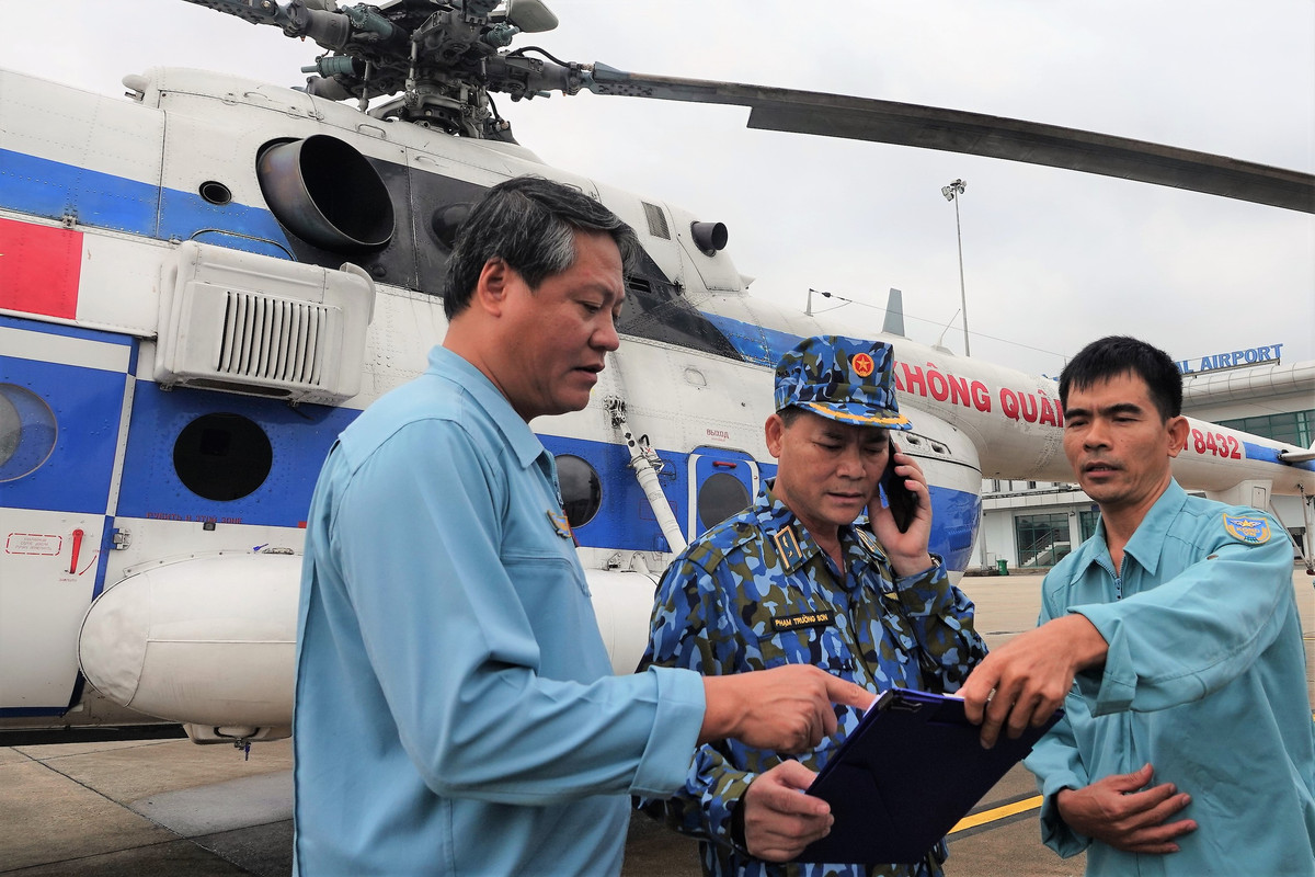 Đại tá Nguyễn Ngọc Trung từng lái trực thăng Mi-171 cơ động từ Sân bay Đà Nẵng sang Sân bay Phú Bài, thị xã Hương Thủy, tỉnh Thừa Thiên Huế để vận chuyển 6 tấn lương thực, nhu yếu phẩm đến các địa phương bị ngập nặng trên địa bàn tỉnh Thừa Thiên Huế và tỉnh Quảng Trị vào tháng 11/2020.