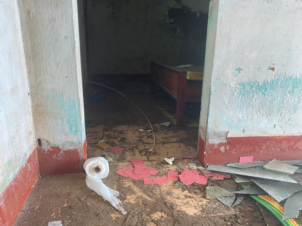 Tìm hiểu của PV, bên cạnh các hộ đồng tình với chủ trương của huyện và UBND thị trấn Quất Lâm, đến thời điểm này, vẫn còn hàng chục hộ dân là chủ các ki ốt còn lại chưa tiến hành thanh lý hợp đồng thuê đất, bàn giao hoàn trả mặt bằng cho địa phương.