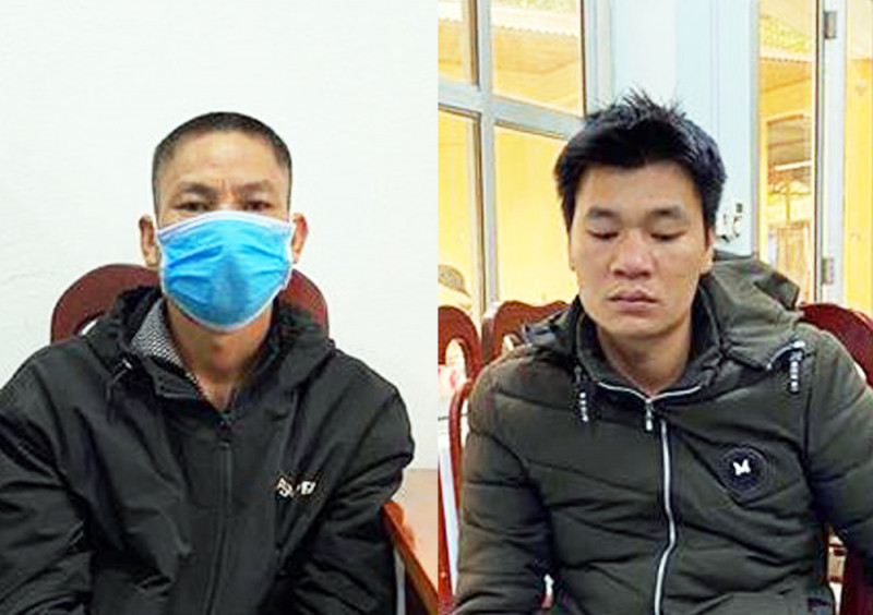  Vận chuyển 3 bánh heroin: Công an huyện Hạ Lang, tỉnh Cao Bằng vừa bắt quả tang 2 đối tượng Nông Văn Hướng và Nông Ích Thạch vận chuyển 3 bánh heroin, 18 chiếc móng động vật mang theo ngụy trang.