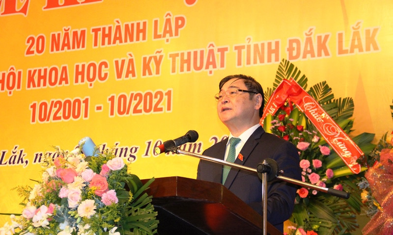 TSKH Phan Xuân Dũng, Chủ tịch VUSTA phát biểu tại buổi lễ.