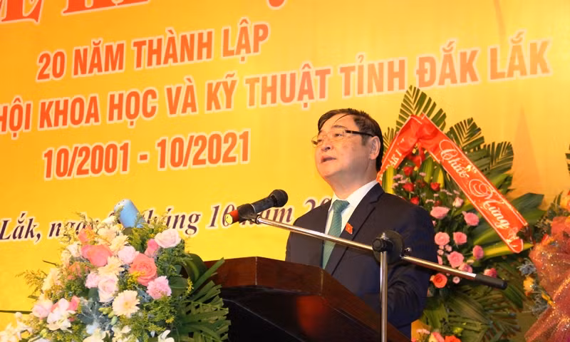 TSKH Phan Xuân Dũng, Chủ tịch VUSTA phát biểu tại buổi lễ.