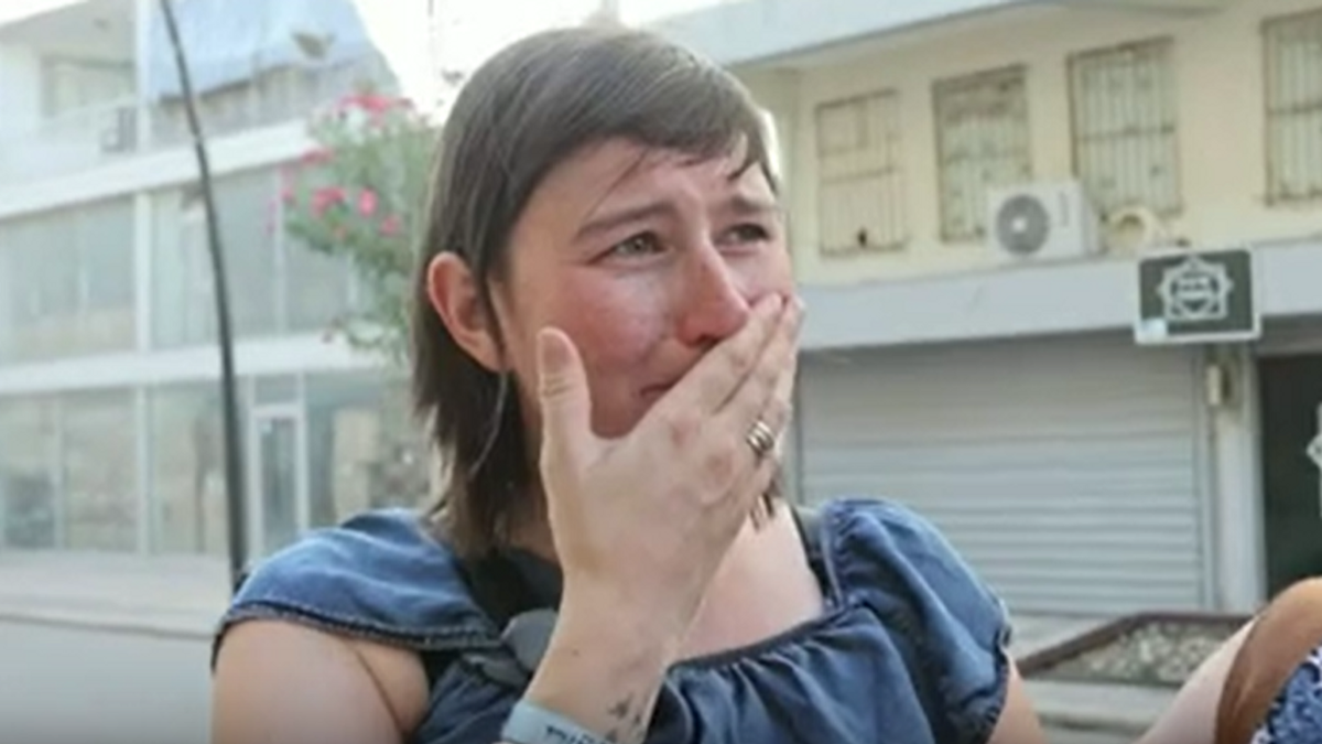 Du khách bị bắt vì 'nhặt đá ở khu du lịch về bày bể cá' - Hình 3 Du khach bi bat vi 'nhat da o khu du lich ve bay be ca'-Hinh-3