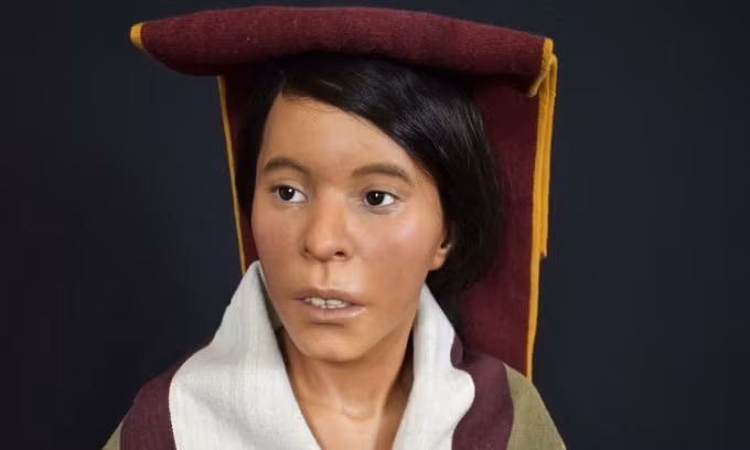 Dù gương mặt xác ướp đã bị phá hủy nhưng ông Nilsson có thể suy ra độ dày mô cơ bao quanh xương, dựa vào ảnh chụp cắt lớp, phân tích ADN, thông tin về chế độ ăn và dịch bệnh để khái quát gương mặt của Trinh nữ băng Ampato.