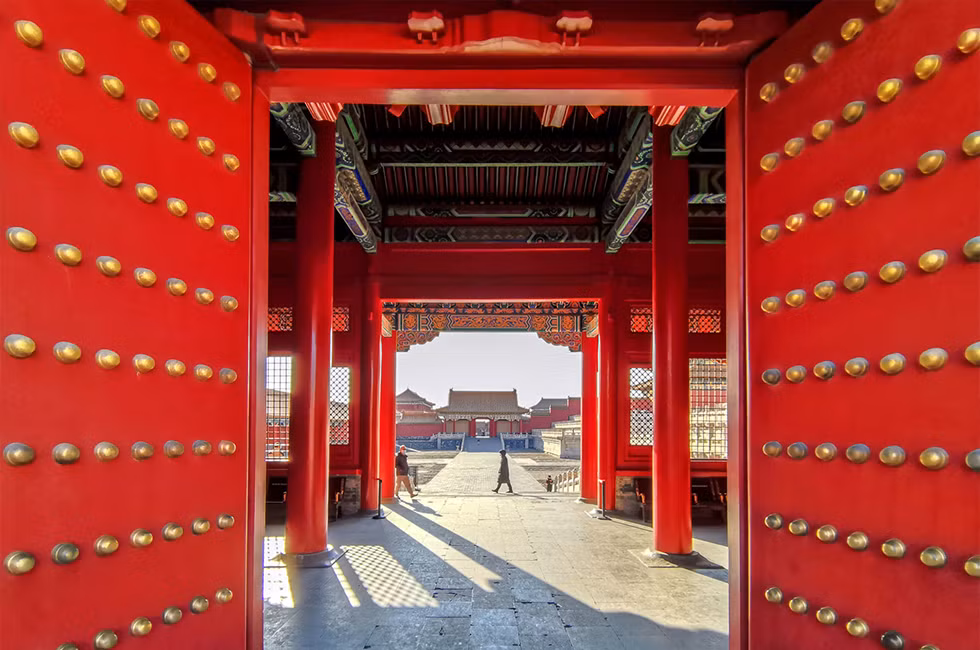 Theo phiên âm tiếng Hán, số 9 là "Cửu", mang ý nghĩa là trường tồn, tượng trưng cho sự may mắn, hạnh phúc mãi mãi. Thêm nữa, số 9 cũng liên quan đến Trời (chữ "Thiên") bởi vì theo truyền thuyết, Ngọc Hoàng Thượng Đế sinh vào ngày mùng 9 tháng giêng Âm lịch.